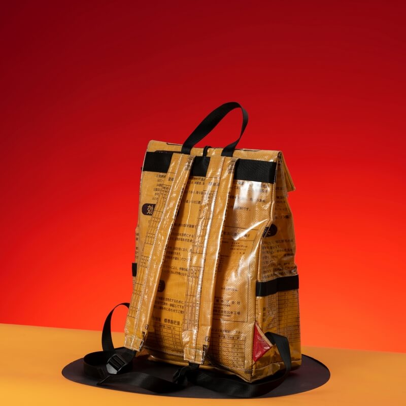 Eco-friendly-fashionable-and-sustainable-kraft-paper-backpack