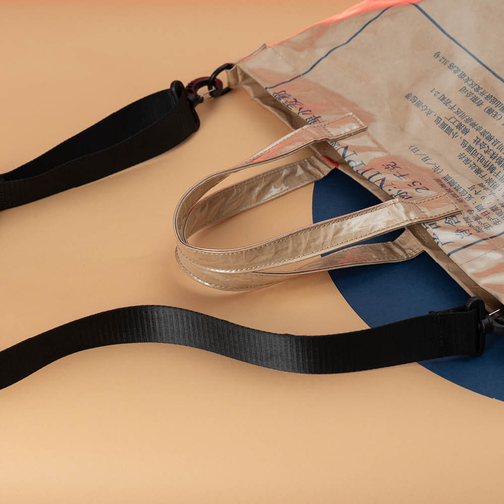 The-Flour-Bag-Remake-Tote-Comes-With-Detchable-Strap