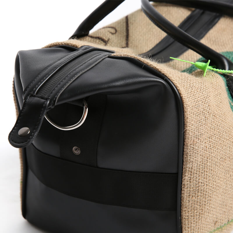 side-details-of-the-upcycled-burlap-bag